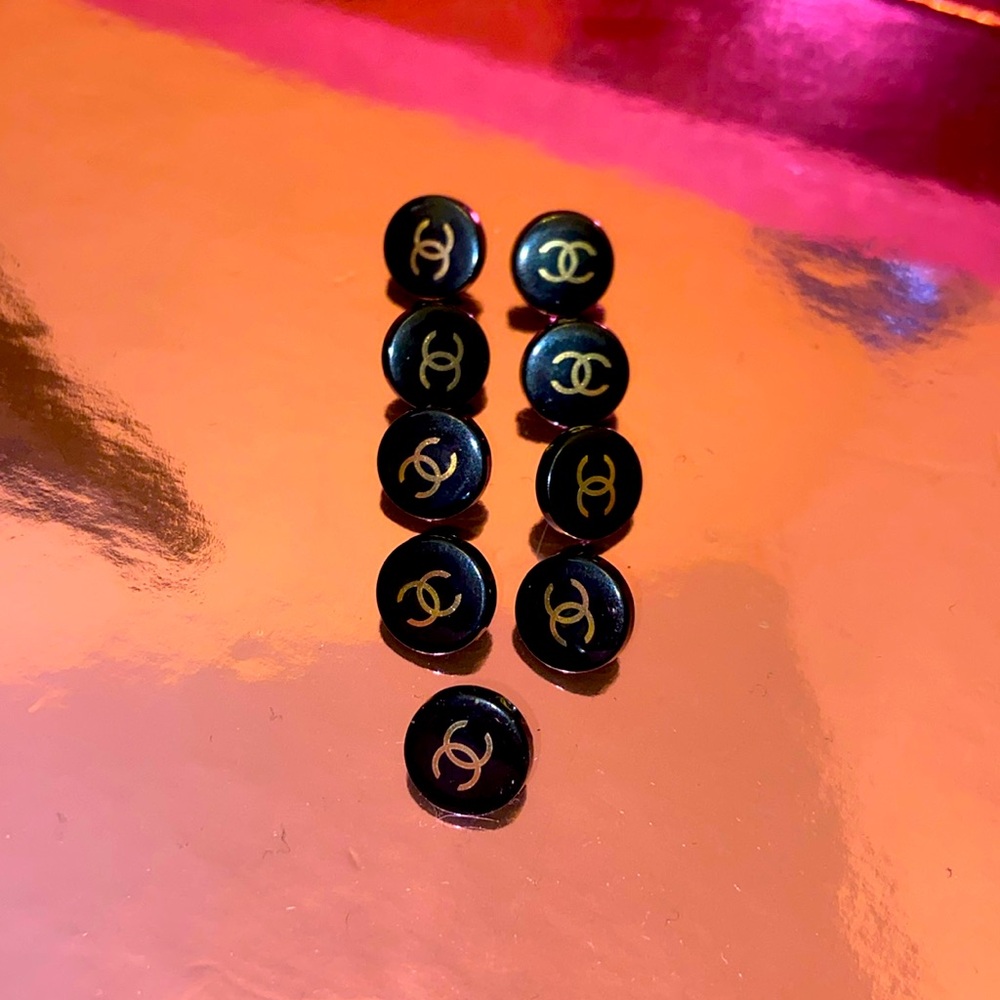 🌻✨Chanel Black Metal Gold Buttons set of 9
